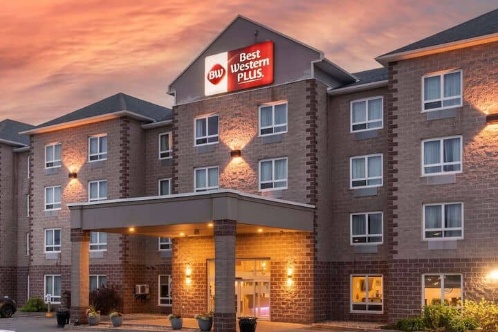 Hotel 70 of 72