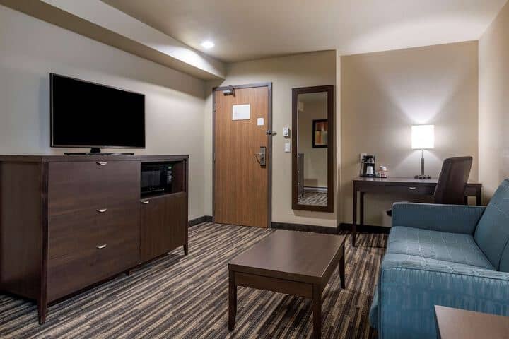 Room 10 of 72